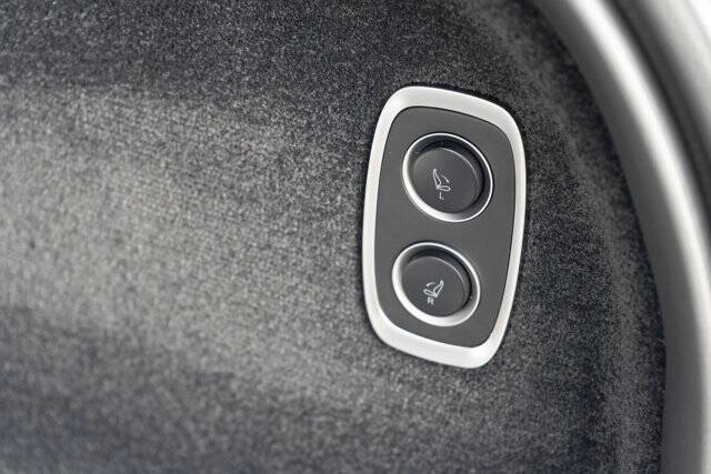 2026 Aston Martin DBX 707