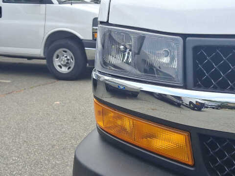 2025 Chevrolet Express 2500
