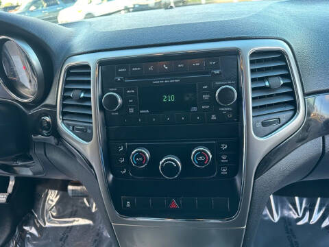 2013 Jeep Grand Cherokee Laredo