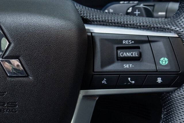 2023 Mitsubishi Outlander PHEV SEL