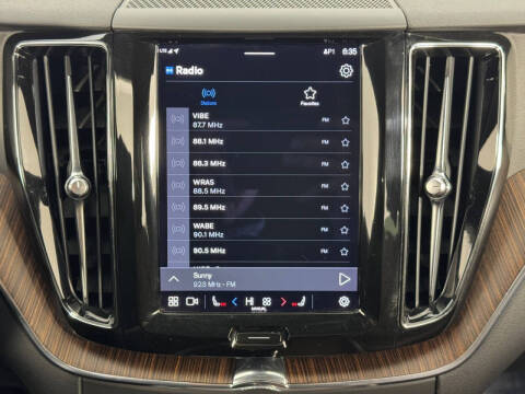 2022 Volvo XC60 Recharge T8 Inscription Expression