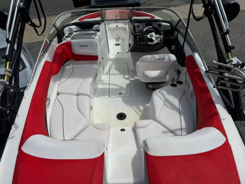 2012 Sea-Doo 210 Wake