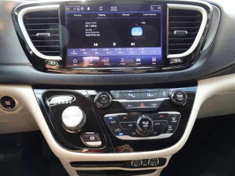 2021 Chrysler Pacifica Touring L