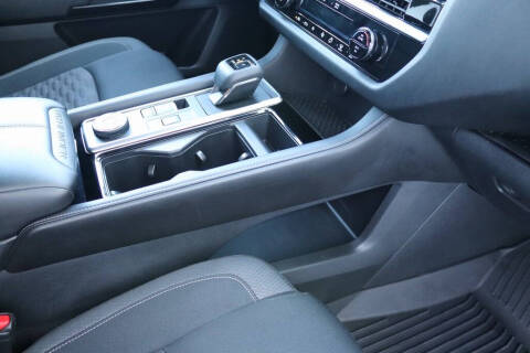 2022 Nissan Pathfinder S