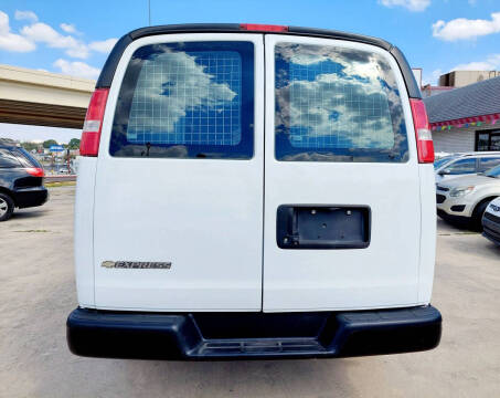 2020 Chevrolet Express 2500