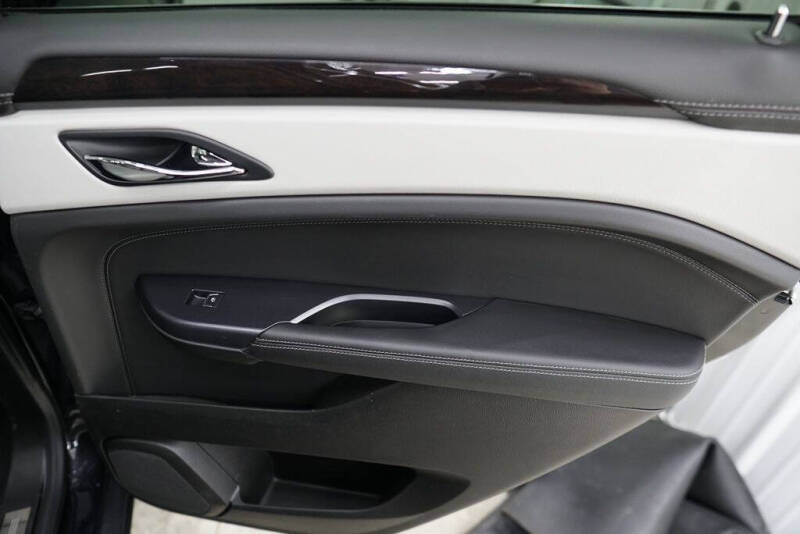 2014 Cadillac SRX Performance Collection