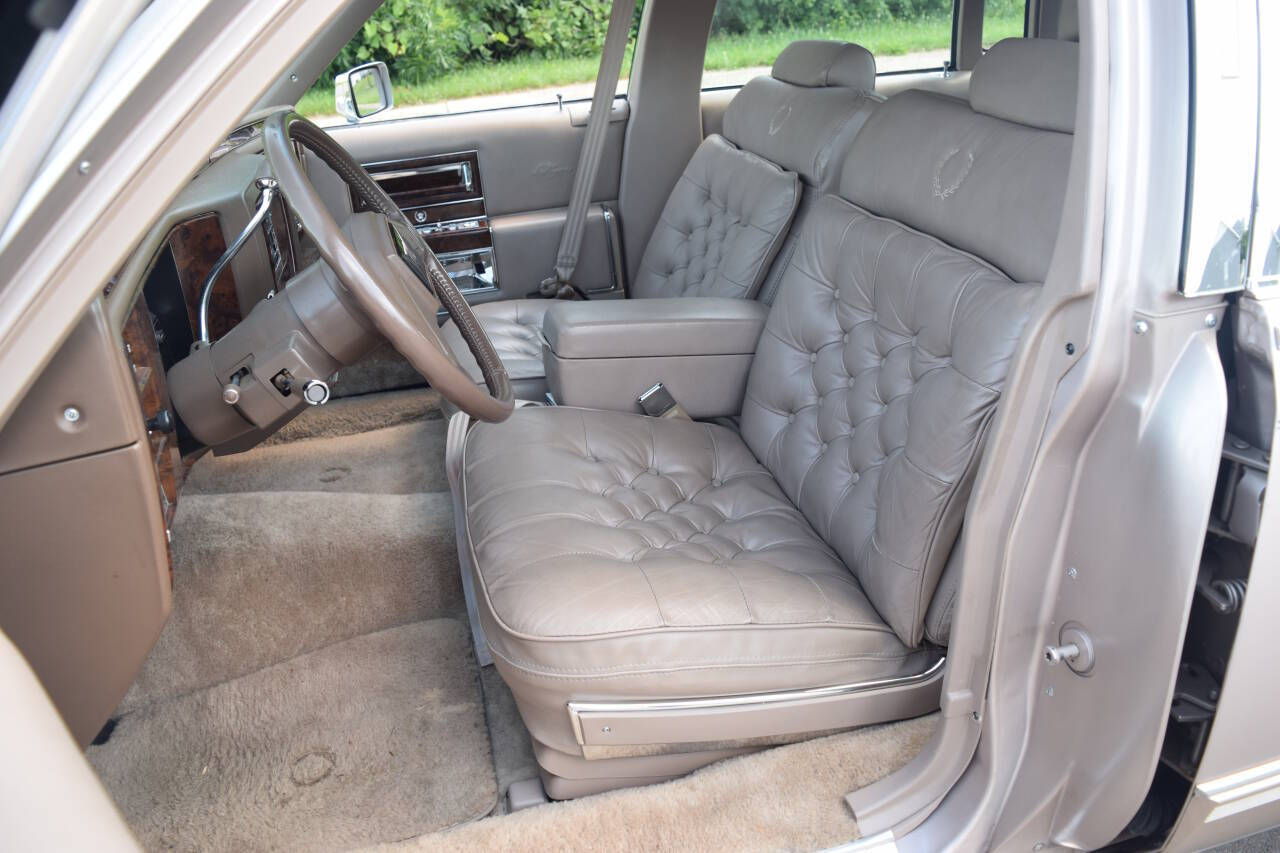 1991 Cadillac Brougham 223