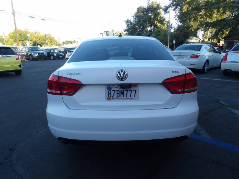 2012 Volkswagen Passat SEL PZEV