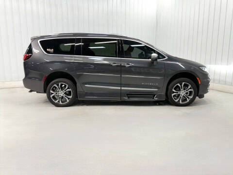 2022 Chrysler Pacifica Pinnacle