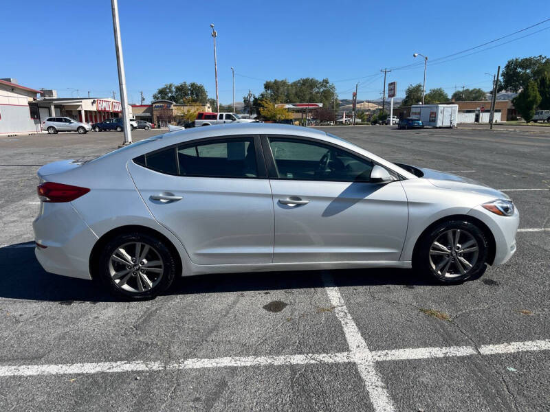 2018 Hyundai Elantra SEL photo 7