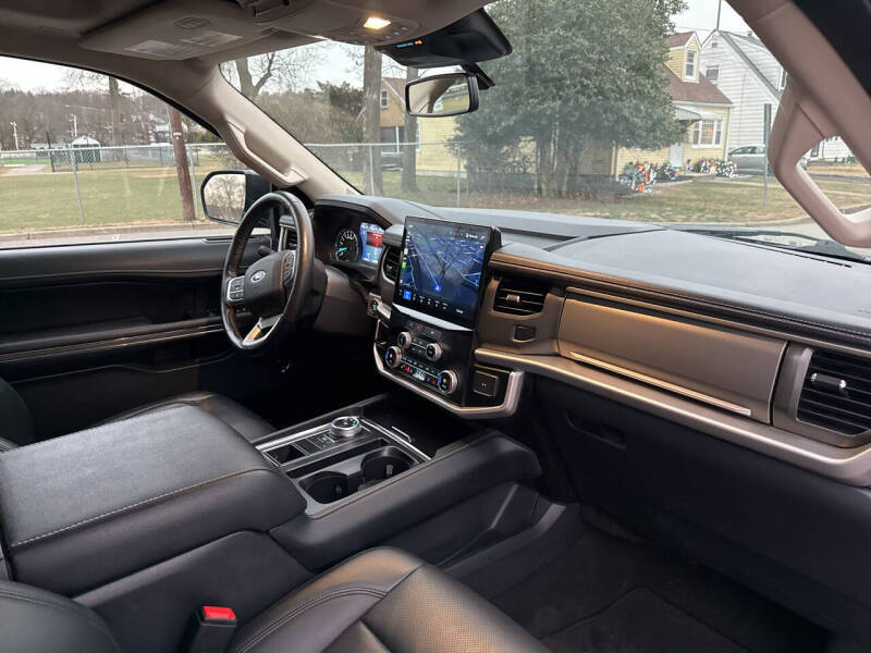 2024 Ford Expedition MAX XLT