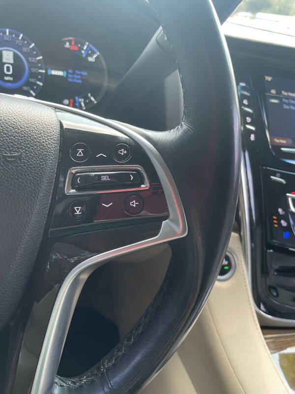 2018 Cadillac Escalade ESV Luxury