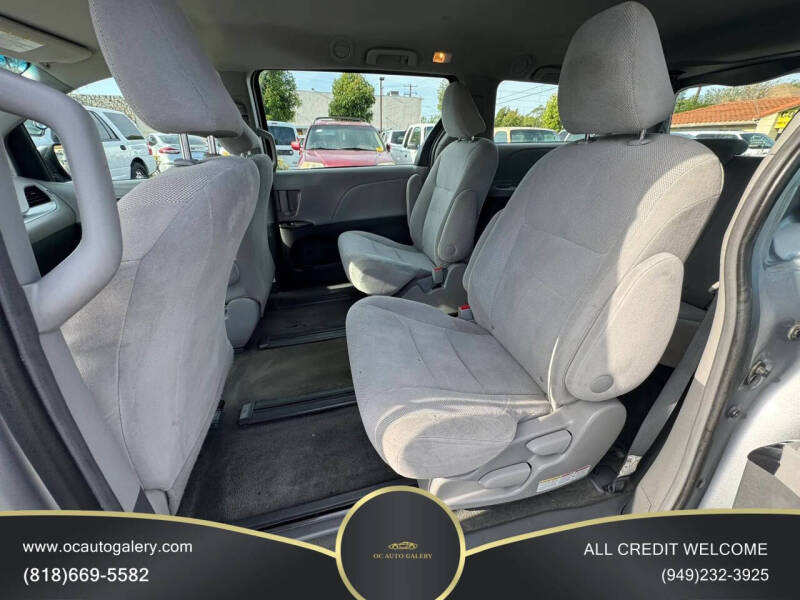 2017 Toyota Sienna L 7-Passenger