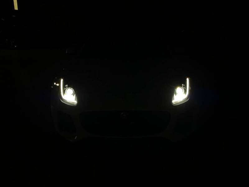 2016 Jaguar F-TYPE R