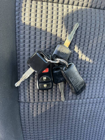 2014 Nissan Titan SV