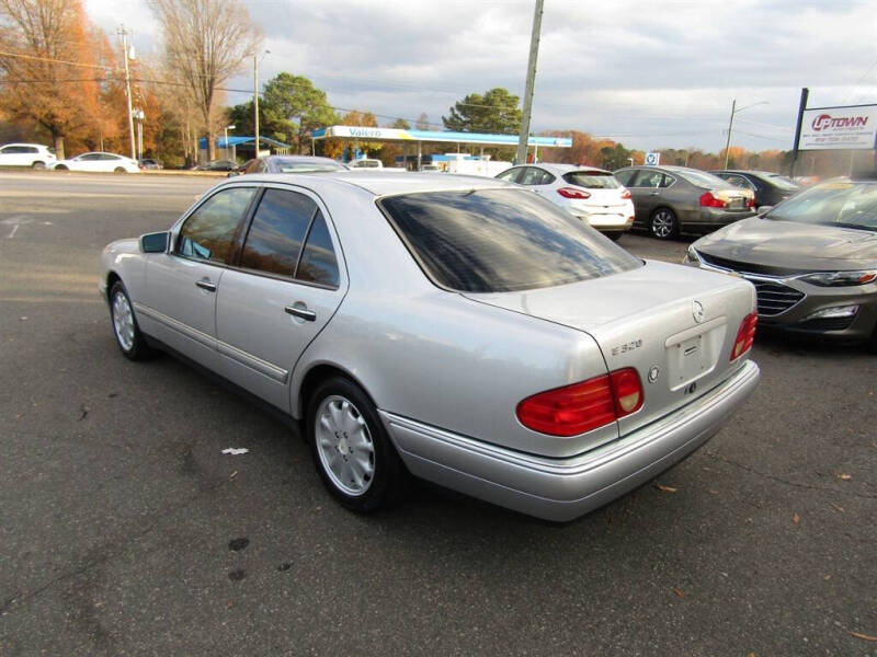 1997 Mercedes-Benz E-Class E 320