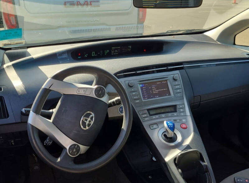2015 Toyota Prius Two