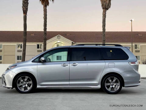 2018 Toyota Sienna SE Premium 8-Passenger