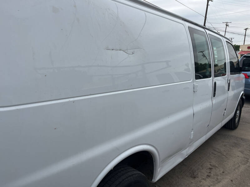 2016 Chevrolet Express 2500