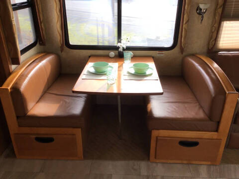 2004 Fleetwood RV Pace Arrow 36B / 36ft