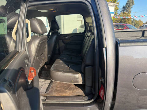 2011 GMC Sierra 3500HD