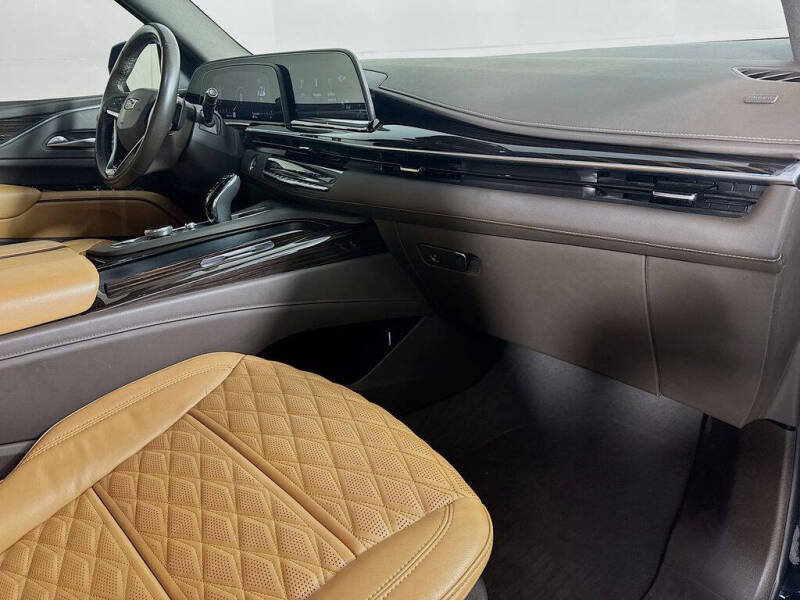 2022 Cadillac Escalade Sport