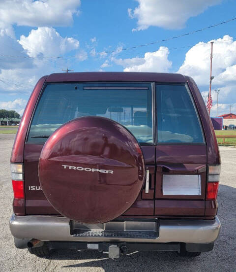 2002 Isuzu Trooper for sale at Auto Auction 4 U, LLC in Converse, TX