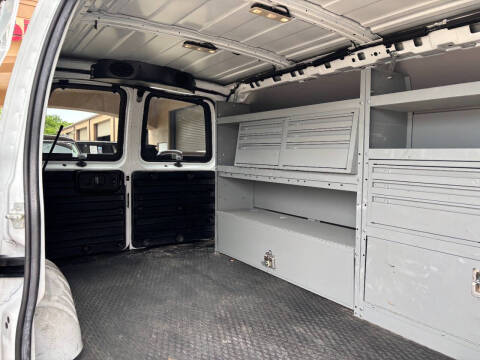 2017 Chevrolet Express 2500