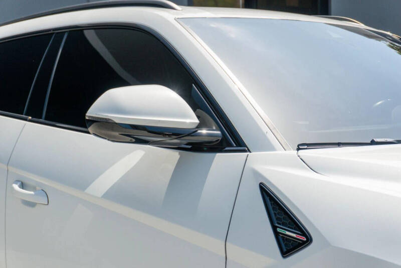 2020 Lamborghini Urus