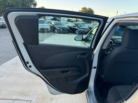 2013 Chevrolet Sonic LT Auto