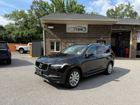 2016 Volvo XC90 T6 Momentum