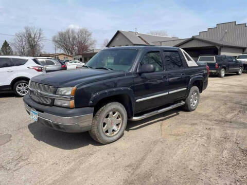 2003 Chevrolet Avalanche for sale at COUNTRYSIDE AUTO INC in Austin MN