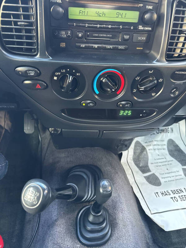 2004 Toyota Tundra SR5