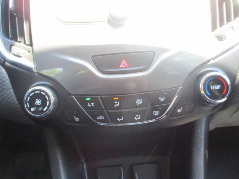 2018 Chevrolet Cruze LT Auto