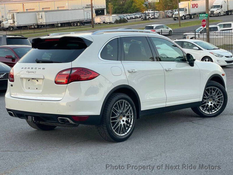 2011 Porsche Cayenne S