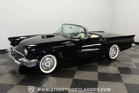 1957 Ford Thunderbird