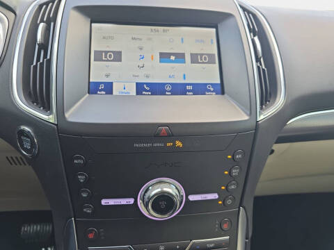 2020 Ford Edge Titanium