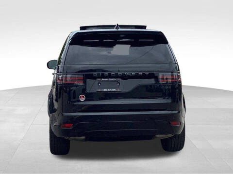 2024 Land Rover Discovery P300 Dynamic SE