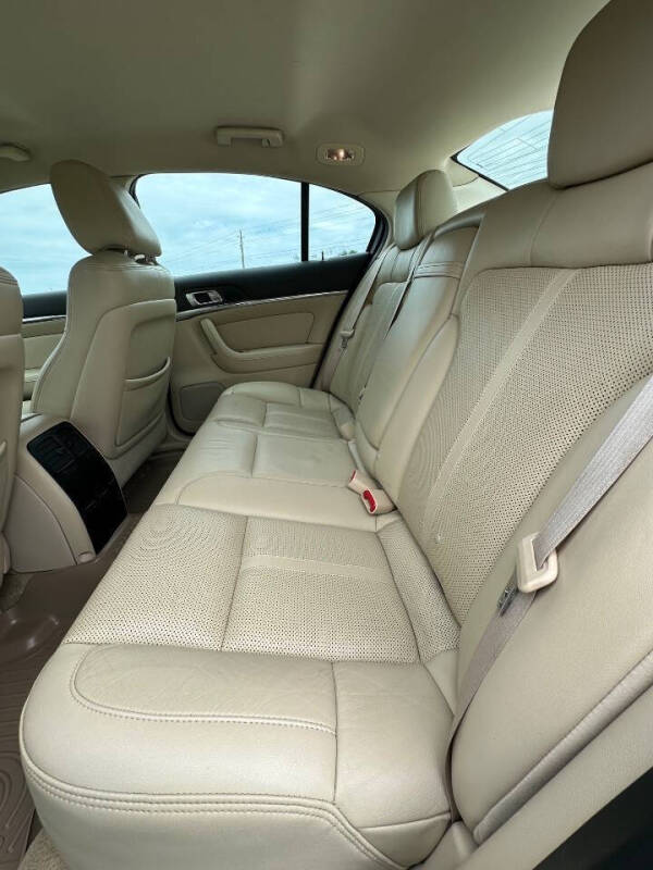 2010 Lincoln MKS