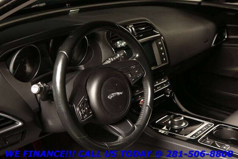 2017 Jaguar XE 25t Premium