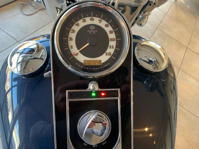 2008 Harley-Davidson FLSTN Softail deluxe