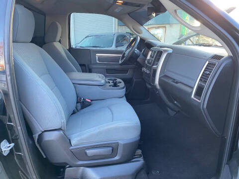 2013 RAM 1500 SLT