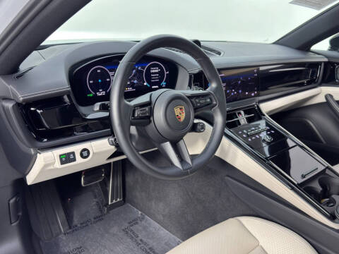 2024 Porsche Panamera 4