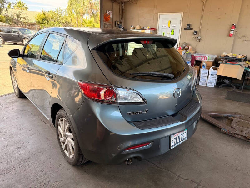2013 Mazda MAZDA3 i Touring