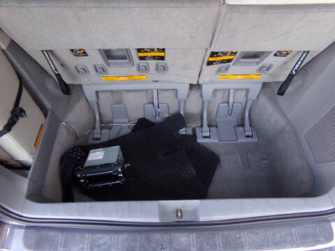 2011 Toyota Sienna XLE 7-Passenger Auto Access Seat