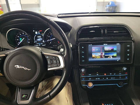 2018 Jaguar F-PACE 35t R-Sport