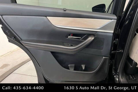 2025 Mazda CX-70 Plug-in Hybrid Premium