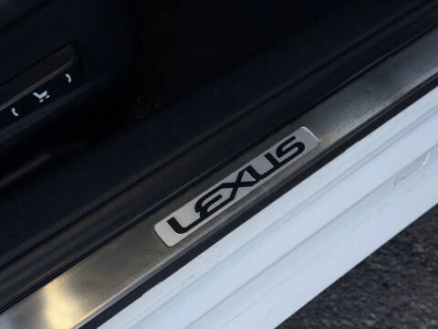2017 Lexus IS 200t