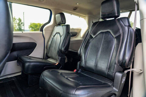 2020 Chrysler Pacifica Touring L