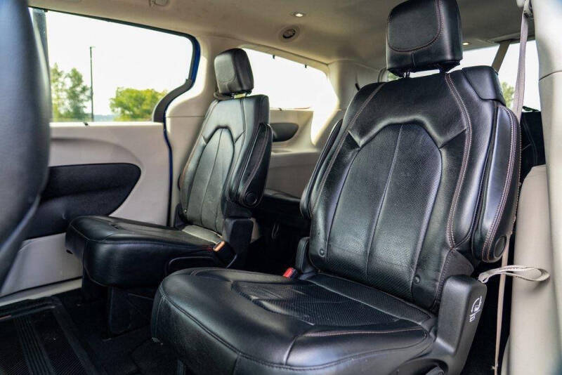 2020 Chrysler Pacifica Touring L